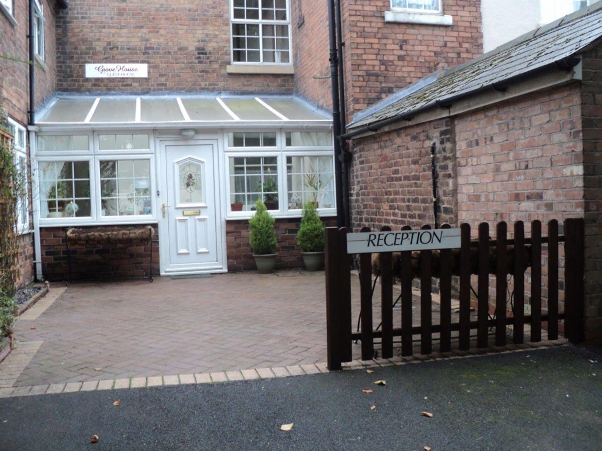 Grove House Guest House Telford Exterior photo